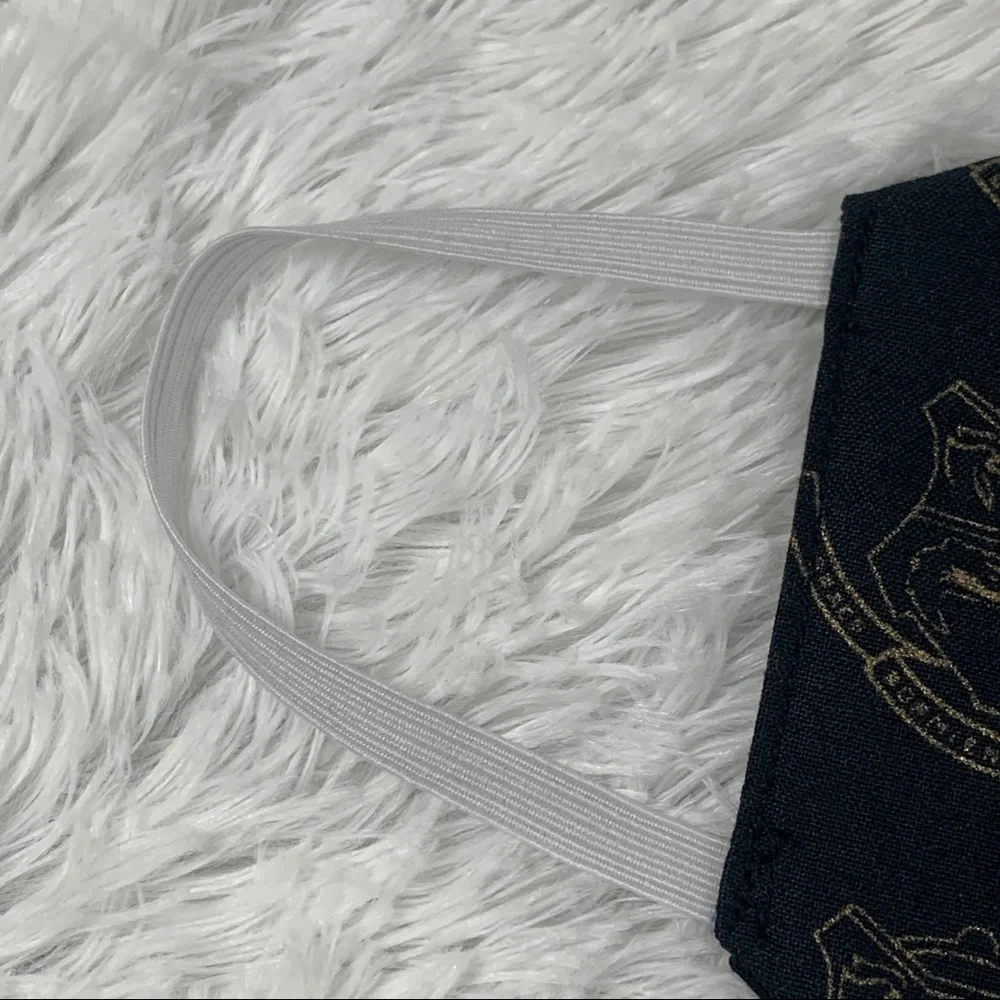 Harry Potter‎ Hogwarts Crest Face Mask